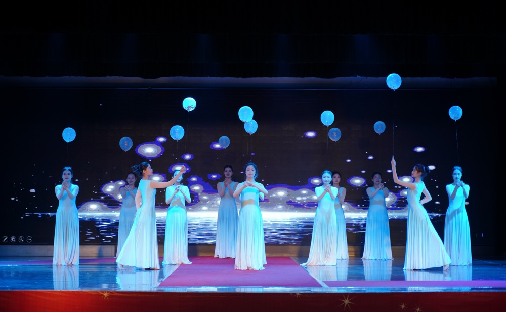 学生节目表演2