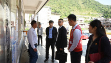 我校领导带队到定点帮扶村走访调研