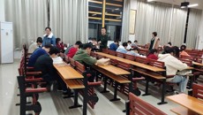 公共卫生与管理学院开展晚自习巡查工作