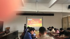 药学院党委委员、副院长秦华珍为联系指导的基层党支部 上专题党课