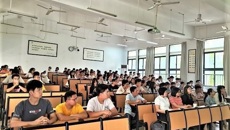 公共卫生与管理学院召开2021级健康服务与管理专业分流宣讲会