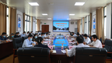 我校召开党委理论学习中心组学习（扩大）会议