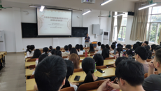 高职院邀请南宁市妇幼保健院中医首席专家--安平教授给学生开展讲座
