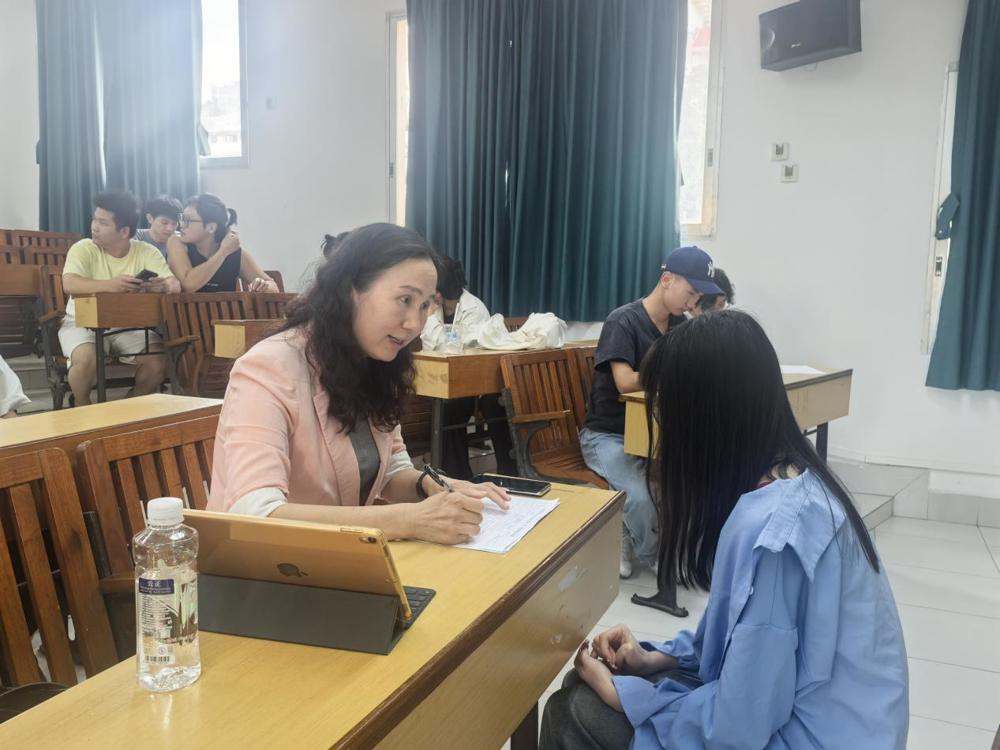 添加图片描述
