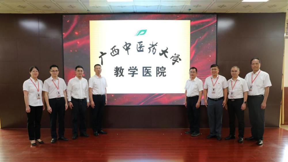 添加图片描述