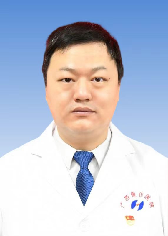 李玥硕导照片