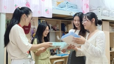 药学院辅导员温情服务暖心怀